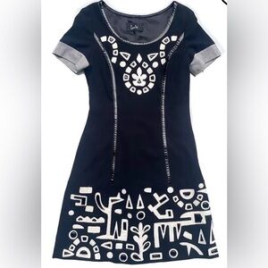 NWT Leslie Stitch Dress Size Small